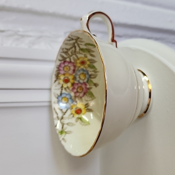 Delphine Fine Bone China Cup and Saucer FLOWERS England - Picture 3 of 8